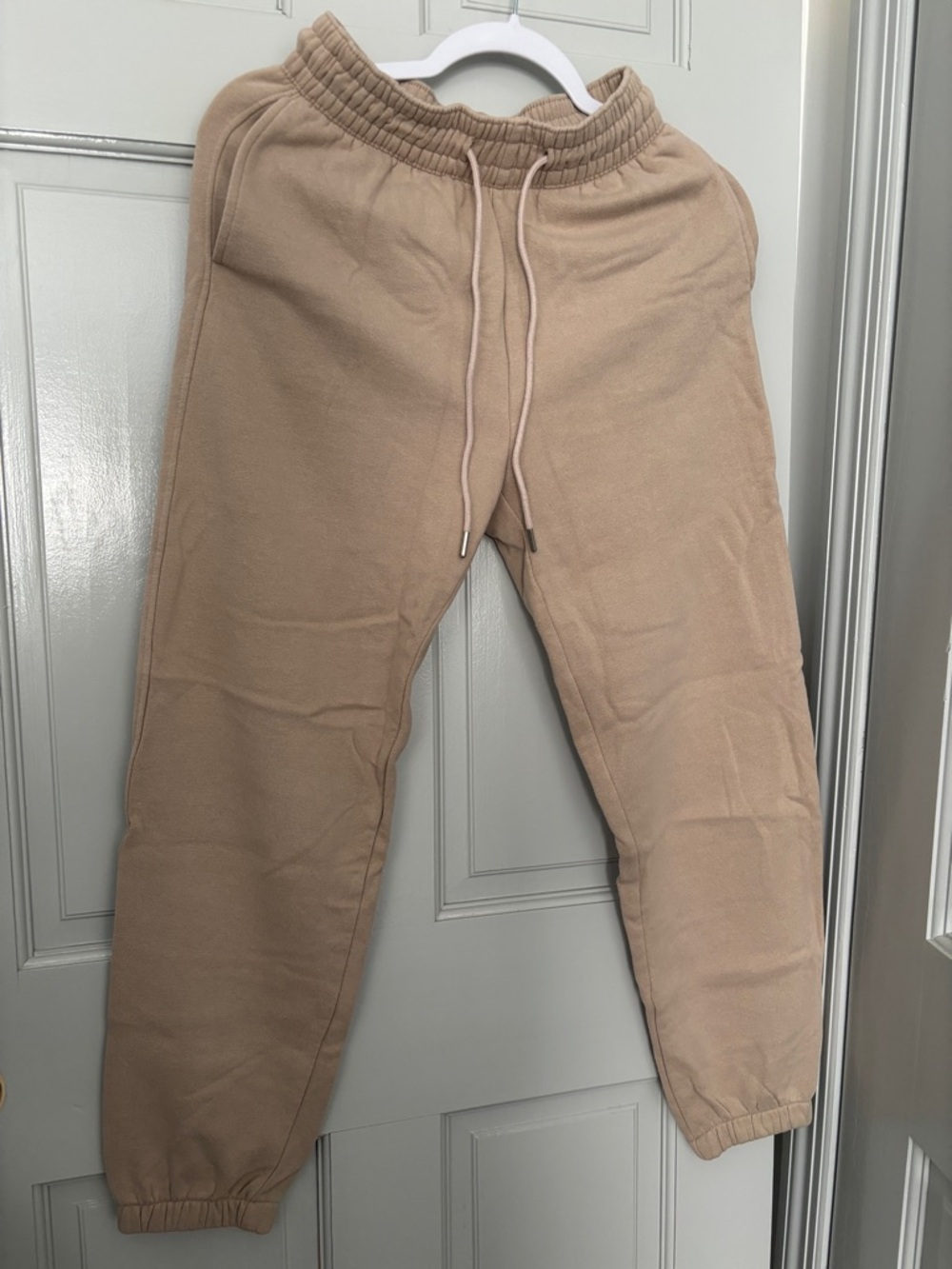 h&m tan joggers